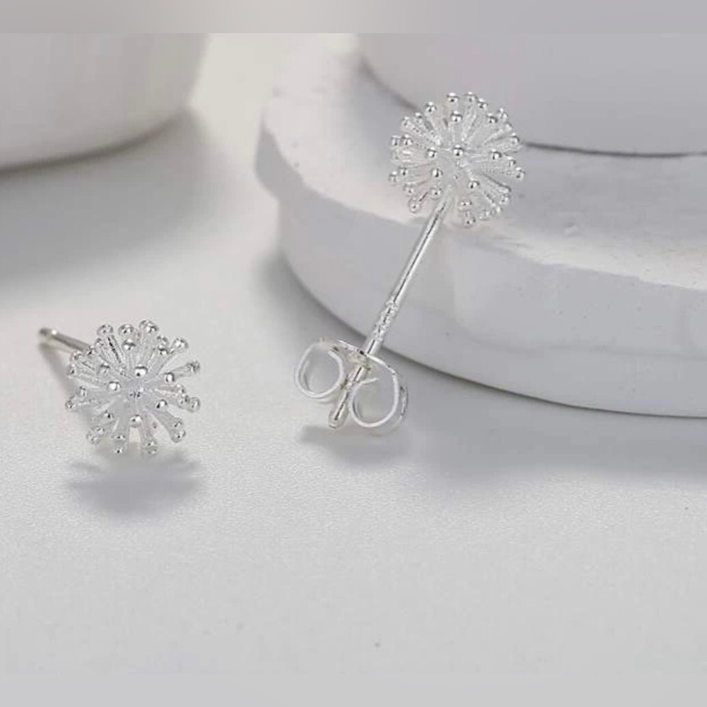 “Dandelion Balls” 925 Sterling Silver Tiny Dainty Spikey Flower Firework Studs - Picture 9 of 13